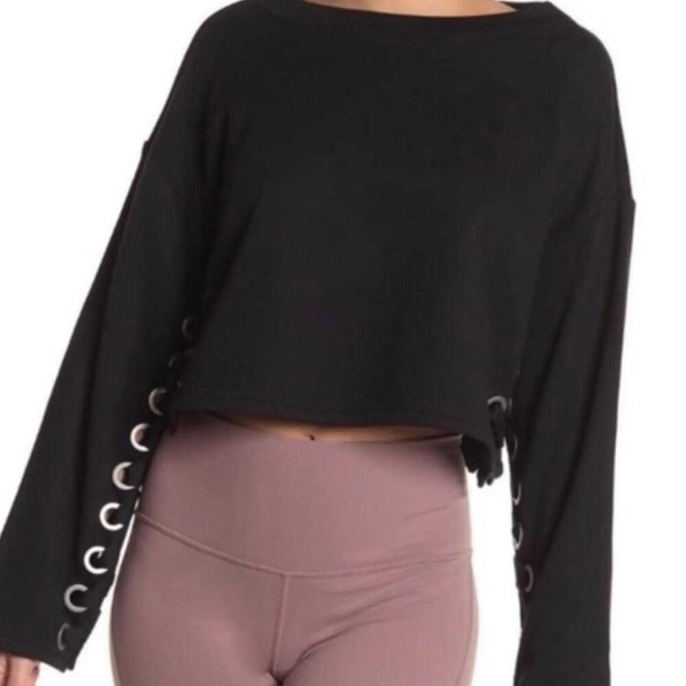 Black Alo Yoga Suspension Lace-Cropped Long Sleeve Pullover Sweatshirt